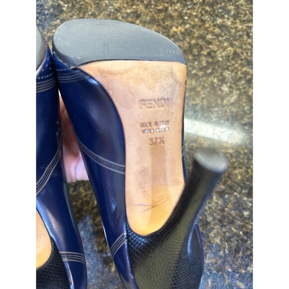 Vintage Fendi Navy Blue Leather Pumps 7 US 37.5 EU GUC - Picture 10 of 12
